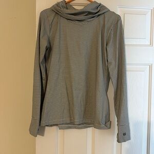 EUC Albion Athletic Shirt. Looks brand New! Size Large